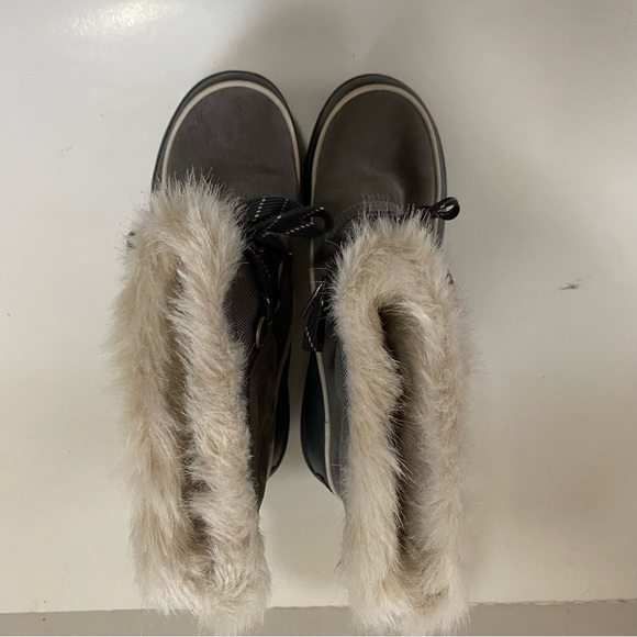 New Sorel Tivoli III Waterproof Faux Fux Boot Quarry/Cloud Grey 6 - Picture 4 of 11